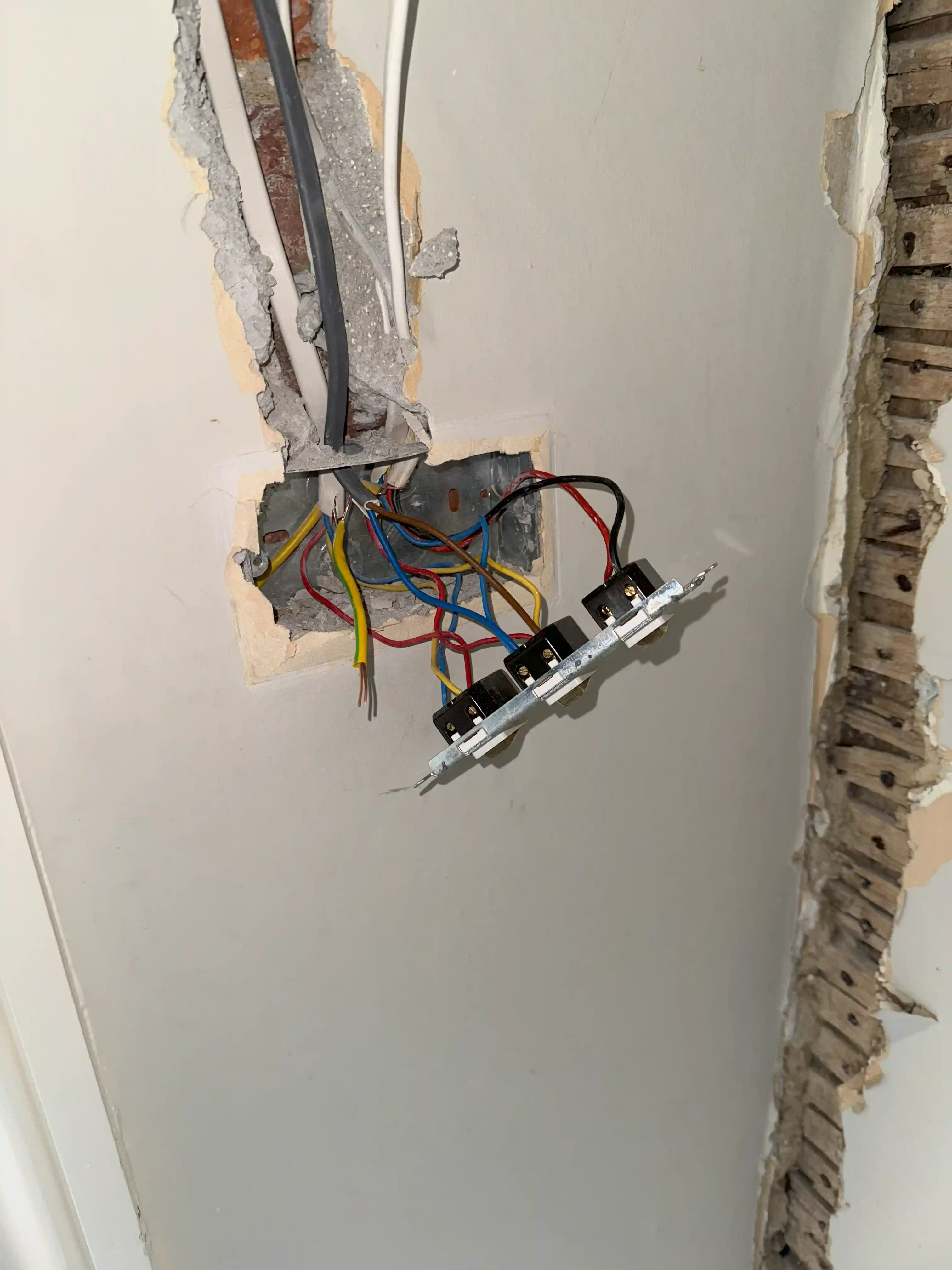 Electrician near Darlington